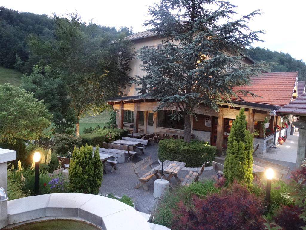 Hotel Du Col De La Machine Saint-Jean-en-Royans Exteriér fotografie